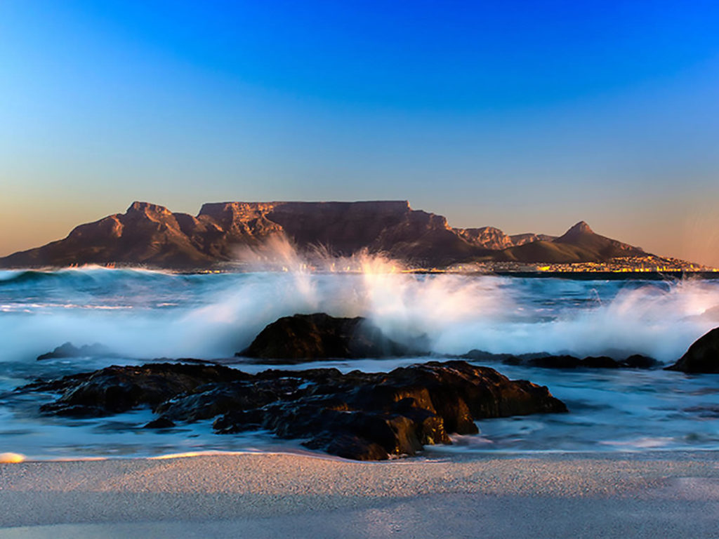 Luxury South Africa Adventure – Enjoy Panoramic Views from Table Mountain